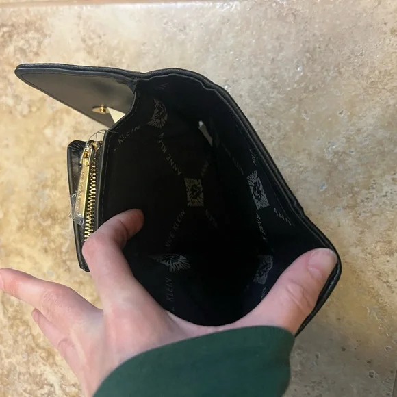 Ann Klein wallet - Picture 8 of 8